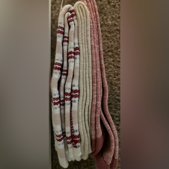 GAP 3-Pack Crew Socks NWT - Picture 3 of 4